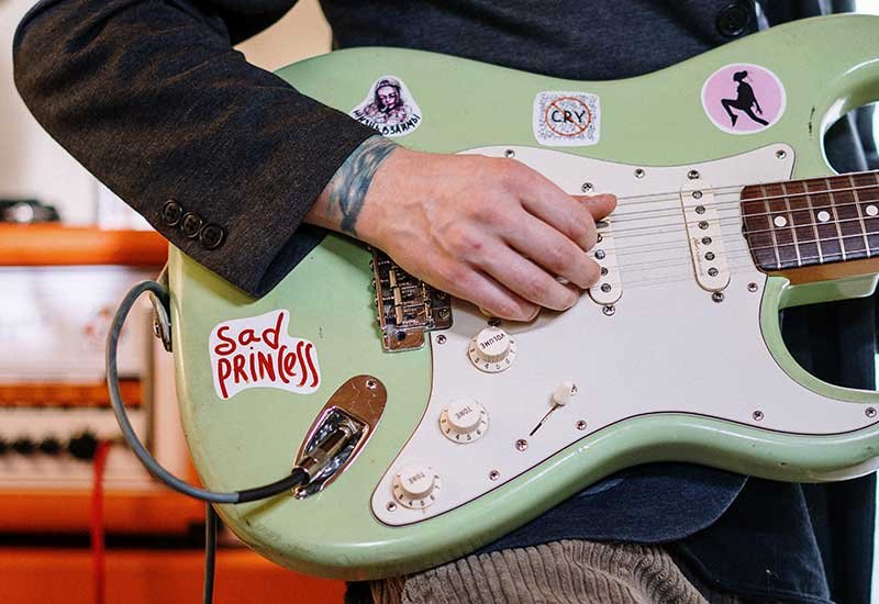 Read more about the article What Can You Do To Save Your Old Guitar