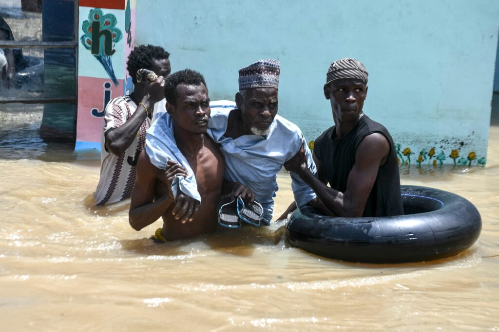 Read more about the article Inundações no Sul de África deixam mais de 100 mortos e milhares deslocados