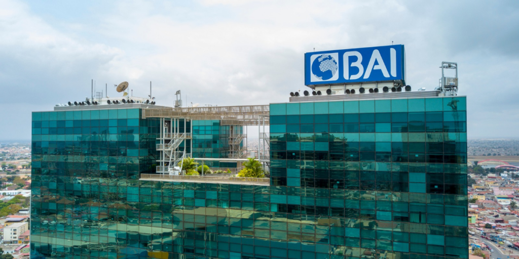 Read more about the article Banco BAI encerra 2025 com 2,85 milhões de clientes e mais de mil pontos de atendimento