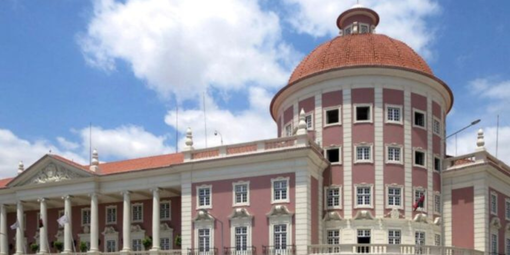 Read more about the article Crédito bancário impulsiona sector produtivo com mais de Kz 2 biliões aprovados