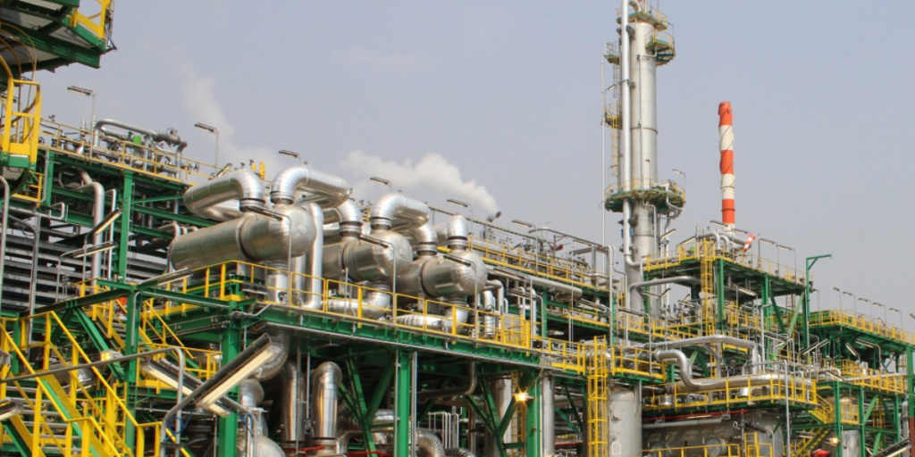 Read more about the article Presidente do Gabão visita hoje Refinaria de Luanda e Escola Superior de Guerra
